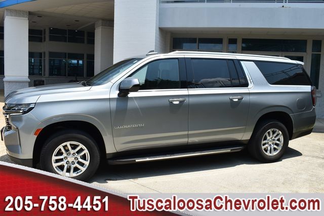 Certified 2024 Chevrolet Suburban LT AWD/4WD image 7