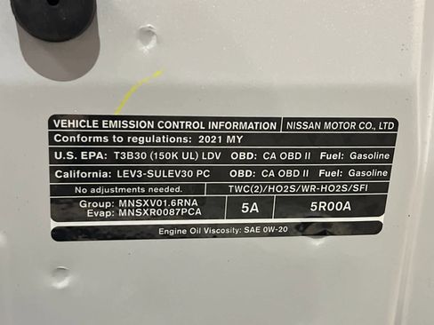 Used 2021 Nissan Versa SV image 27