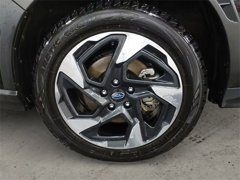 Used 2024 Subaru Crosstrek 2.5i Limited w/ Crosstrek Mirror Package image 14