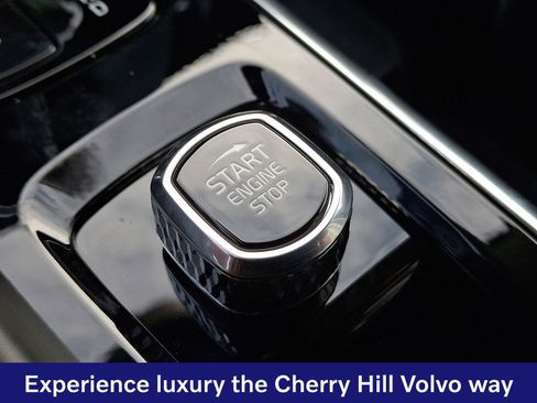 New 2026 Volvo XC60 B5 Ultra w/ Protection Package Premier AWD/4WD image 14