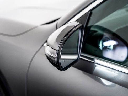 Certified 2022 Mercedes-Benz GLB 250 w/ Premium Package Lite image 26