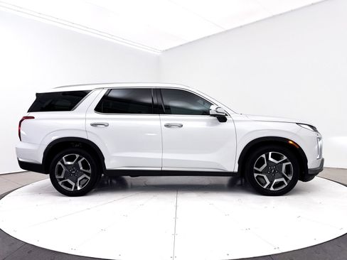 Used 2024 Hyundai Palisade Limited FWD image 45