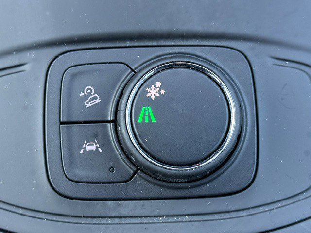 Used 2024 GMC Terrain SLE FWD image 27
