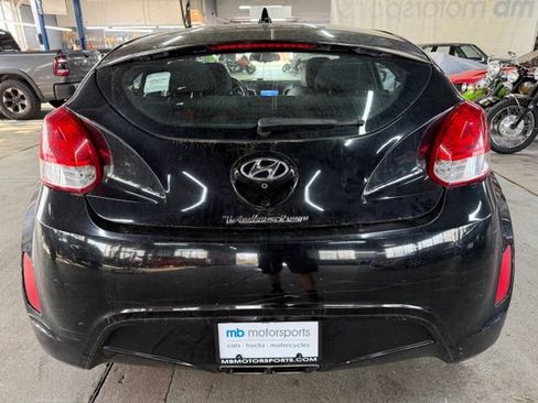 Used 2015 Hyundai Veloster w/ Option Group 02 image 4