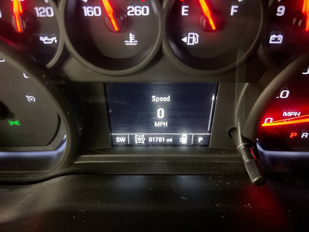 Used 2020 Chevrolet Silverado 1500 Custom w/ Custom Value Package AWD/4WD image 13