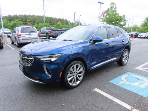 Used 2023 Buick Envision Avenir AWD/4WD image 3