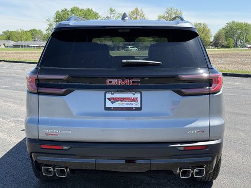New 2026 GMC Acadia AT4 AWD/4WD image 4