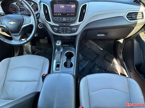 Used 2020 Chevrolet Equinox Premier FWD image 16
