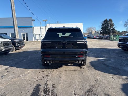 New 2026 Chevrolet Traverse RS w/ LPO, Floor Liner Package image 5