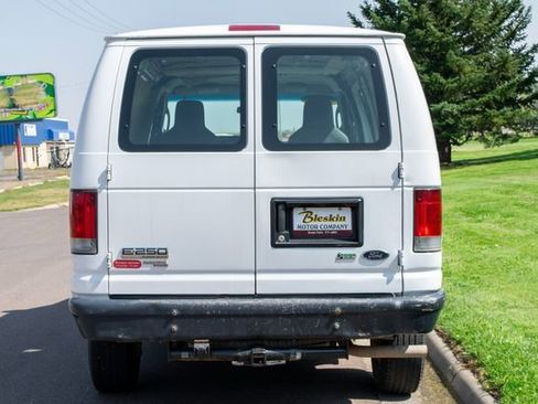 Used 2011 Ford E-250 and Econoline 250 w/ PWR Group image 5