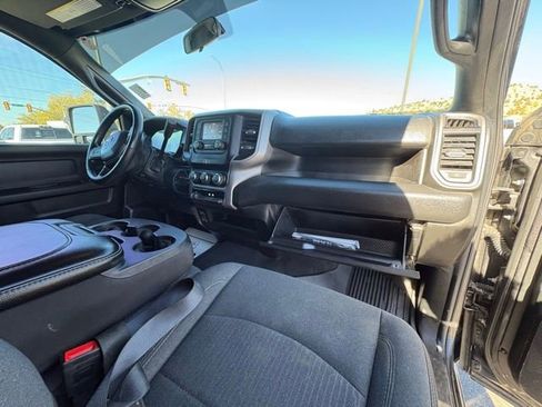 Used 2024 RAM 2500 Tradesman w/ Chrome Appearance Group image 24