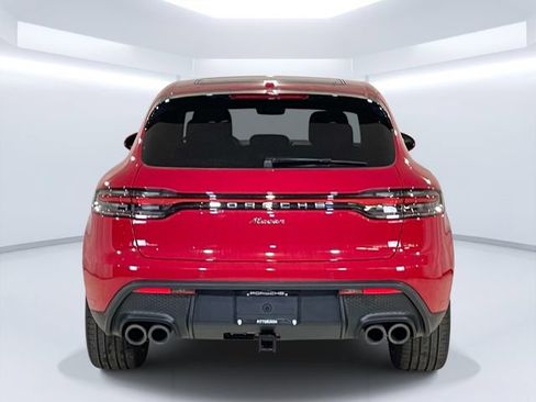 Certified 2026 Porsche Macan AWD/4WD image 6