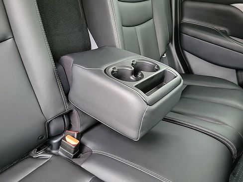 Used 2024 Nissan Murano SV w/ SV Midnight Edition Package image 14