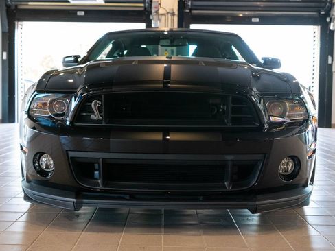 Used 2014 Ford Mustang Shelby GT500 w/ Equipment Group 821A RWD image 2