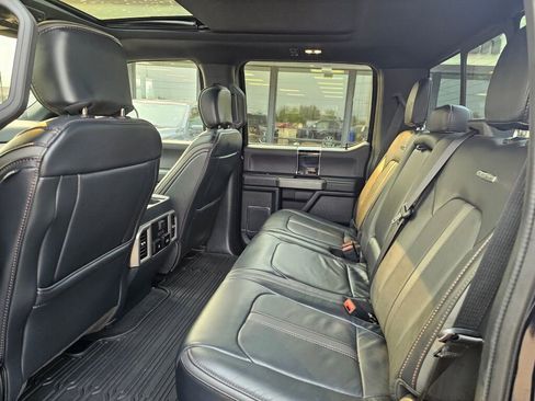 Certified 2022 Ford F450 Platinum w/ FX4 Off-Road Package image 12