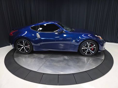 Used 2020 Nissan 370Z NISMO RWD image 14