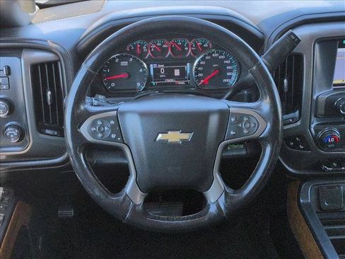 Used 2018 Chevrolet Silverado 2500 High Country AWD/4WD image 13