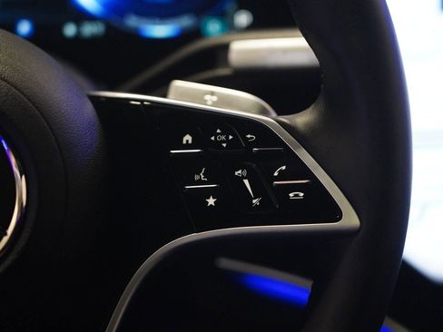 Used 2026 Mercedes-Benz EQS 550 4MATIC SUV image 19