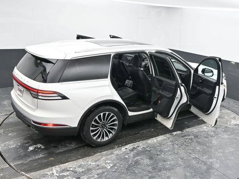 Used 2023 Lincoln Aviator AWD w/ Premium Package image 68