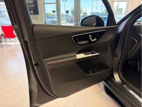Used 2026 Mercedes-Benz GLC 43 AMG 4MATIC image 9