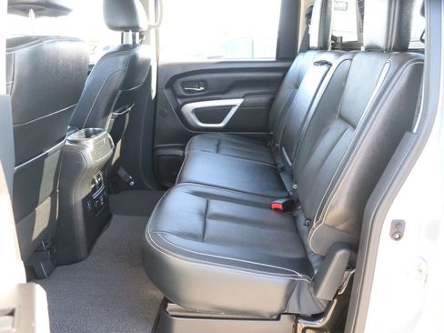 Used 2019 Nissan Titan PRO-4X w/ Pro-4x Convenience Package image 29
