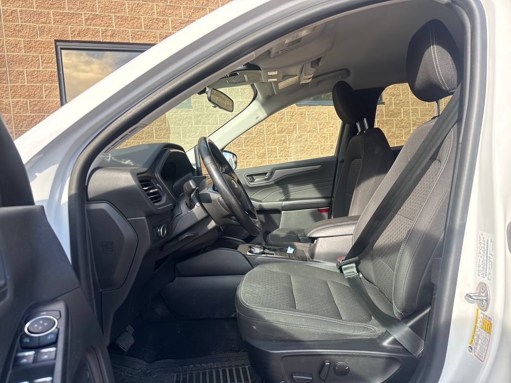 Used 2023 Ford Escape Active AWD/4WD image 11