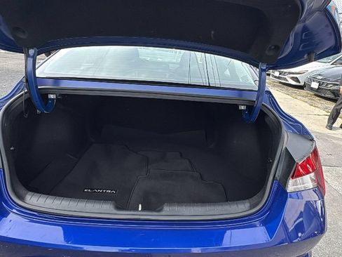 Used 2023 Hyundai Elantra SEL w/ Convenience Package FWD image 31
