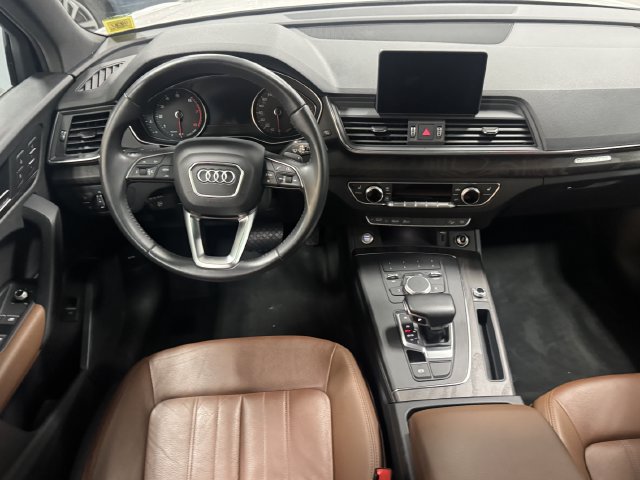 Used 2019 Audi Q5 Premium w/ Convenience Package AWD/4WD image 14