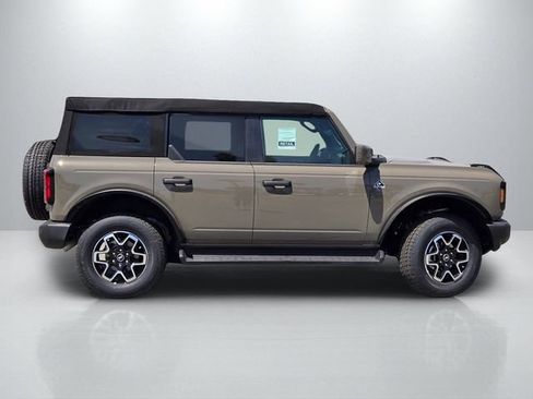New 2026 Ford Bronco Outer Banks AWD/4WD image 3