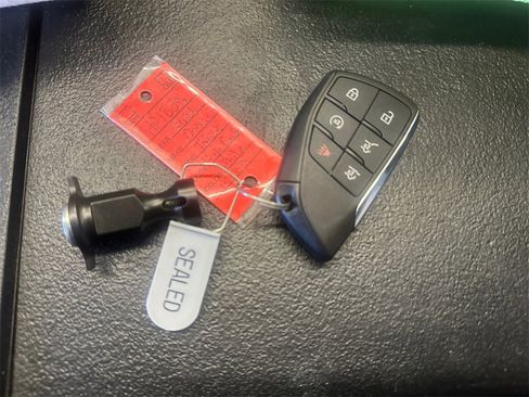 Used 2024 Chevrolet Tahoe High Country image 36