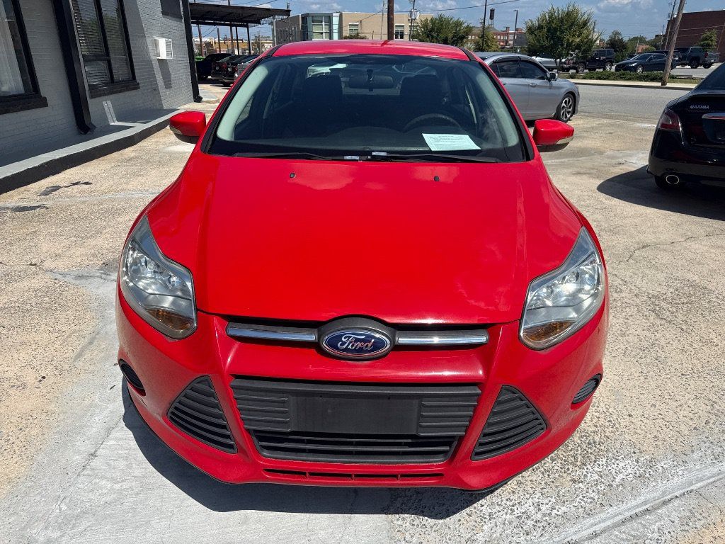 Used 2014 Ford Focus SE FWD image 5