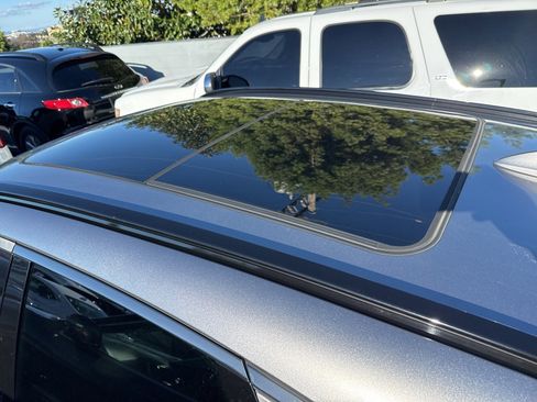 Used 2023 Genesis GV70 2.5T w/ Sport Prestige Package image 6