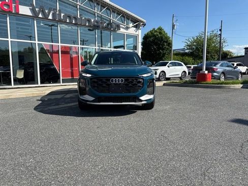 New 2026 Audi Q3 quattro 2.0T AWD/4WD image 8