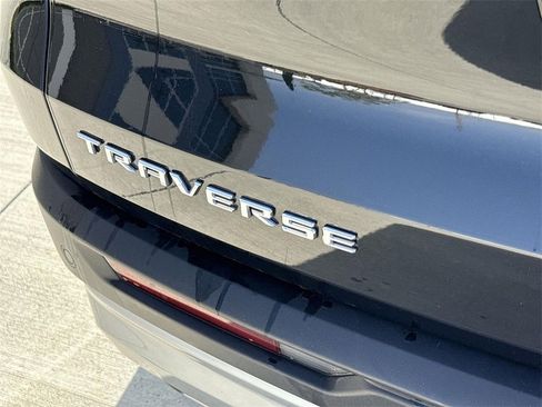 Used 2024 Chevrolet Traverse LT image 26
