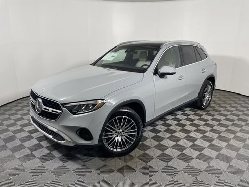 New 2026 Mercedes-Benz GLC 300 image 1