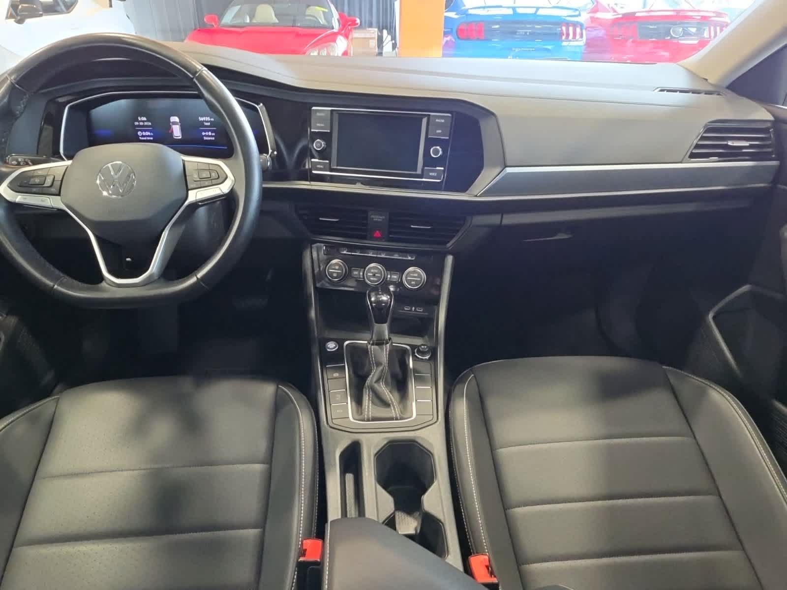 Used 2024 Volkswagen Jetta SE FWD image 29