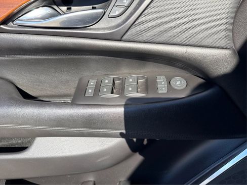 Used 2020 Cadillac Escalade Luxury AWD/4WD image 19