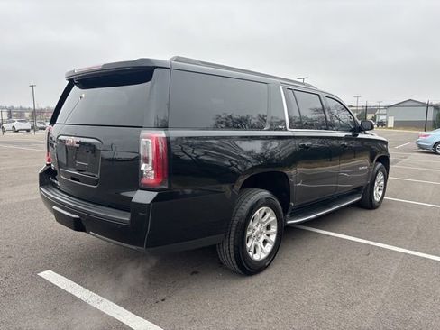 Used 2019 GMC Yukon XL SLT image 4