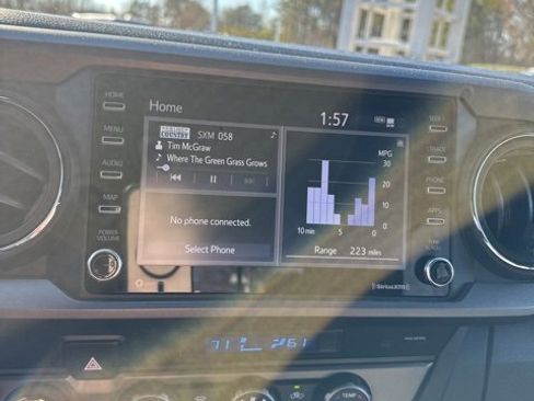 Used 2021 Toyota Tacoma TRD Sport image 10