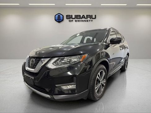 Used 2018 Nissan Rogue SL image 1