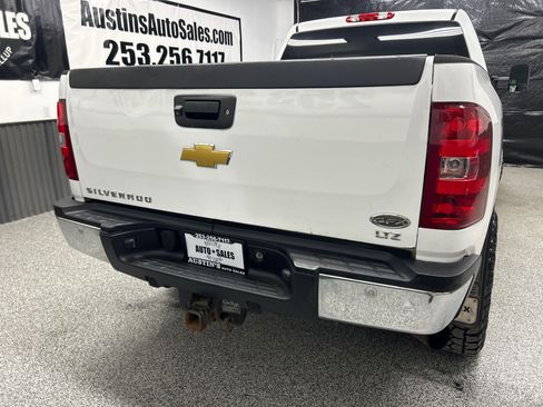 Used 2014 Chevrolet Silverado 2500 LTZ AWD/4WD image 5