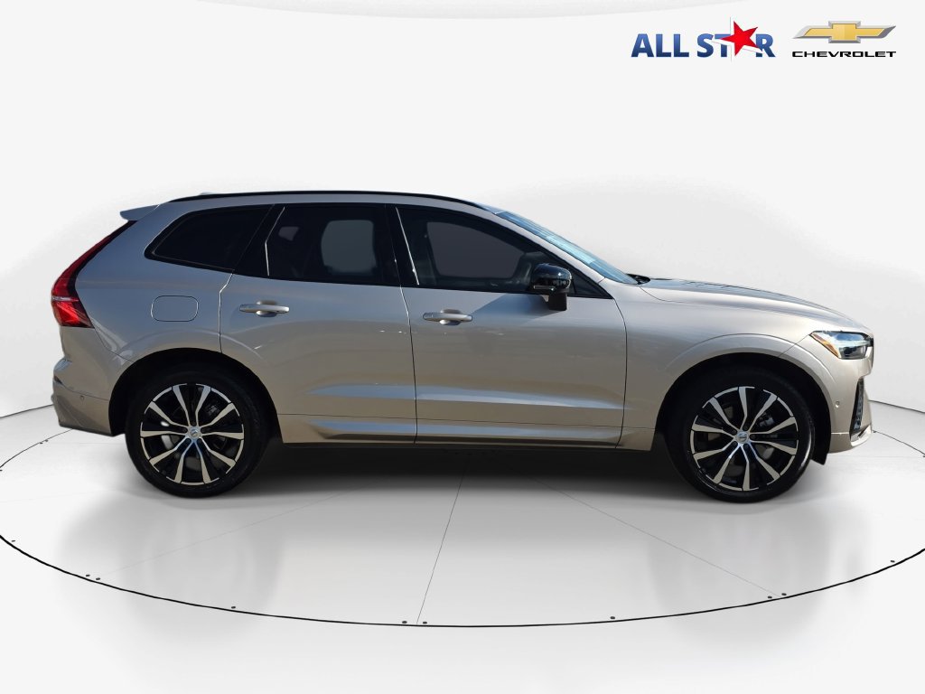 Used 2025 Volvo XC60 B5 Plus w/ Protection Package AWD/4WD image 2
