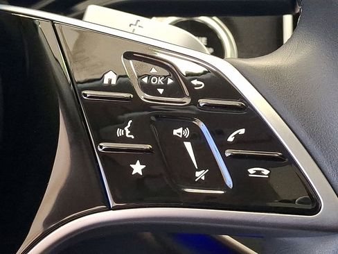 Used 2024 Mercedes-Benz E 350 4MATIC Sedan image 22