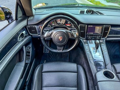 Used 2014 Porsche Panamera S image 29