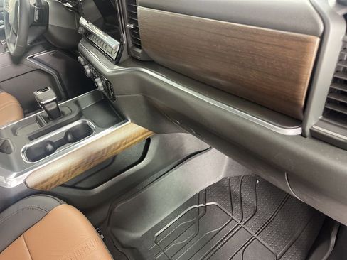 New 2026 Chevrolet Silverado 1500 High Country w/ Technology Package AWD/4WD image 27
