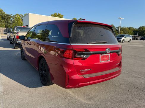 Used 2025 Honda Odyssey Sport-L image 3
