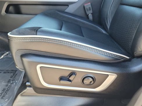 New 2025 RAM 1500 Laramie w/ Night Edition image 13