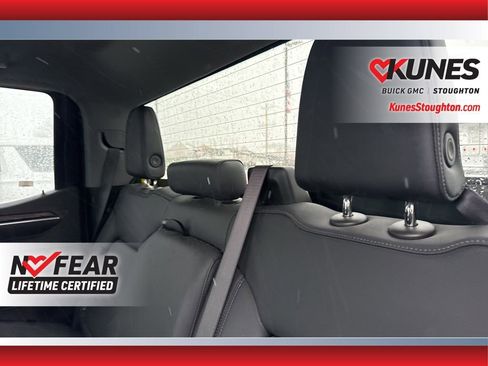 Used 2025 GMC Sierra 1500 SLT image 33