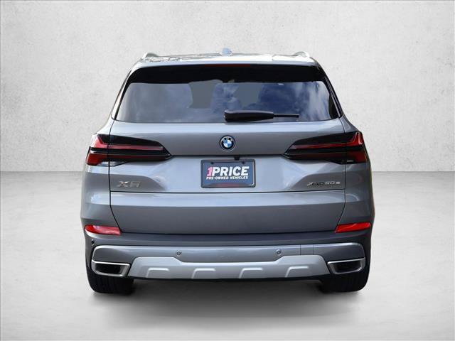 Used 2026 BMW X5 xDrive50e w/ Premium Package AWD/4WD image 9