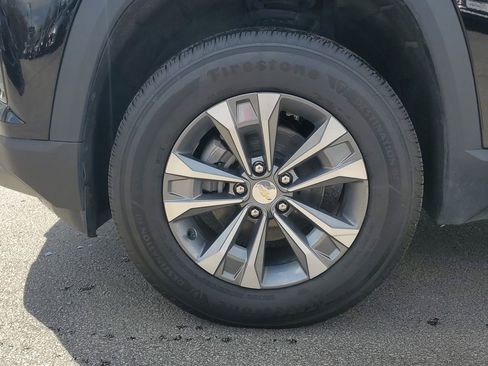 Used 2025 Chevrolet Equinox LT image 11